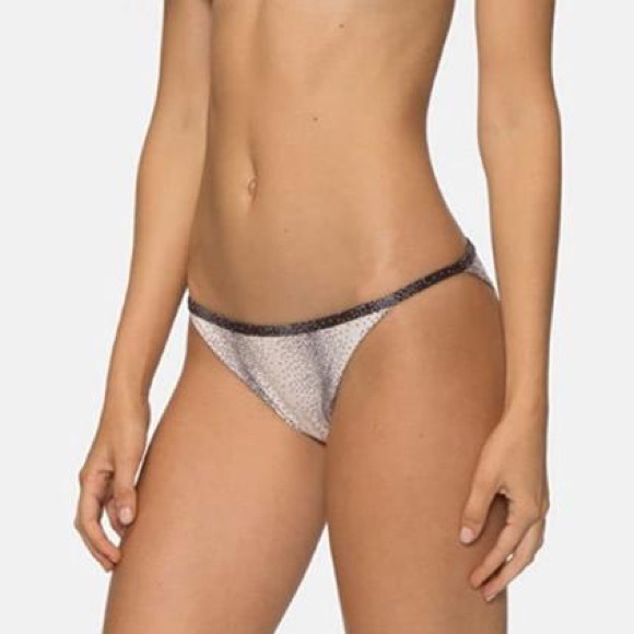 Tavik Corsica tapioca percy dot bikini 🖤🤍👙 - Picture 6 of 8